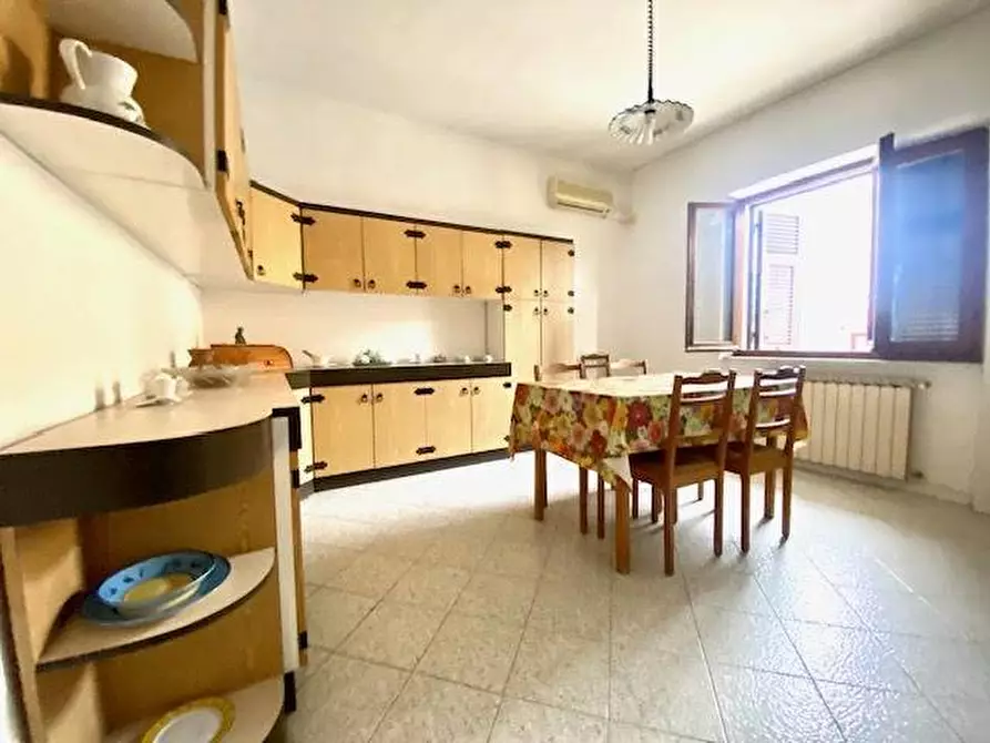 Appartamento in vendita a Ortonovo