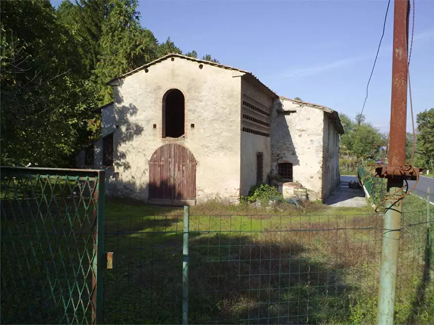 Immagine 6 di Casa colonica in vendita  a Buti