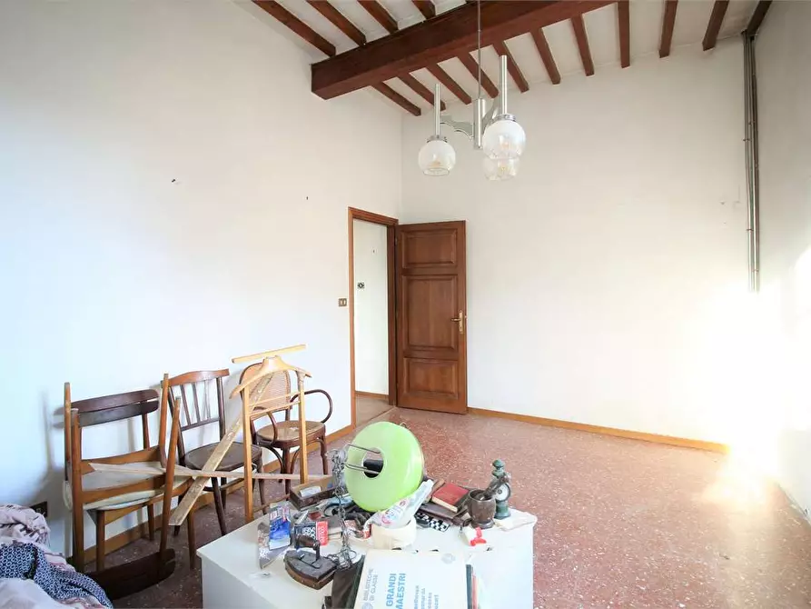 Immagine 11 di Appartamento in vendita  a Buti