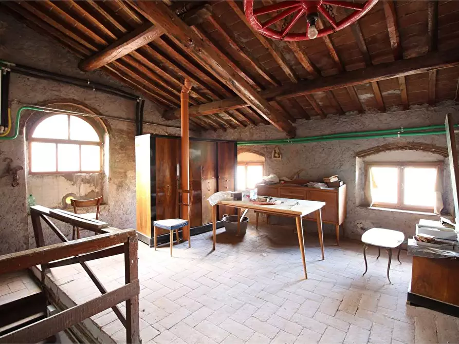 Immagine 12 di Appartamento in vendita  a Buti