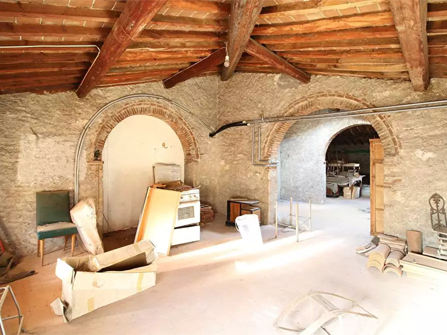 Immagine 16 di Appartamento in vendita  a Buti