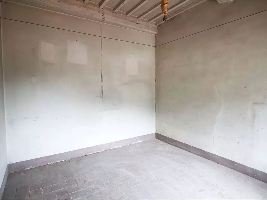 Immagine 9 di Appartamento in vendita  a Buti