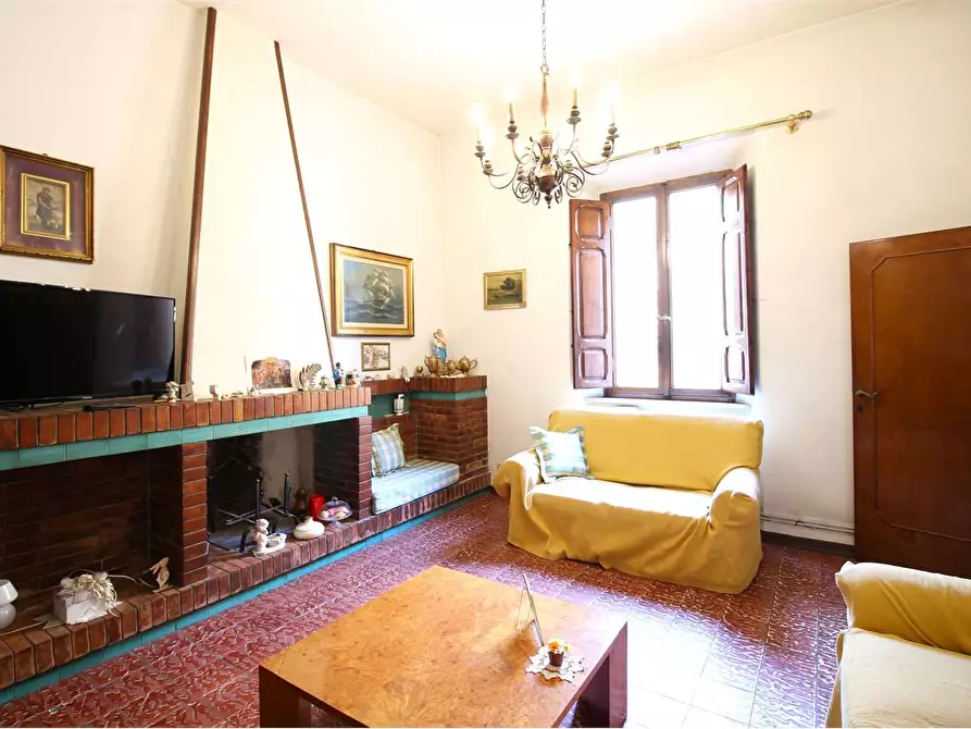 Immagine 2 di Porzione di casa in vendita  a Bientina