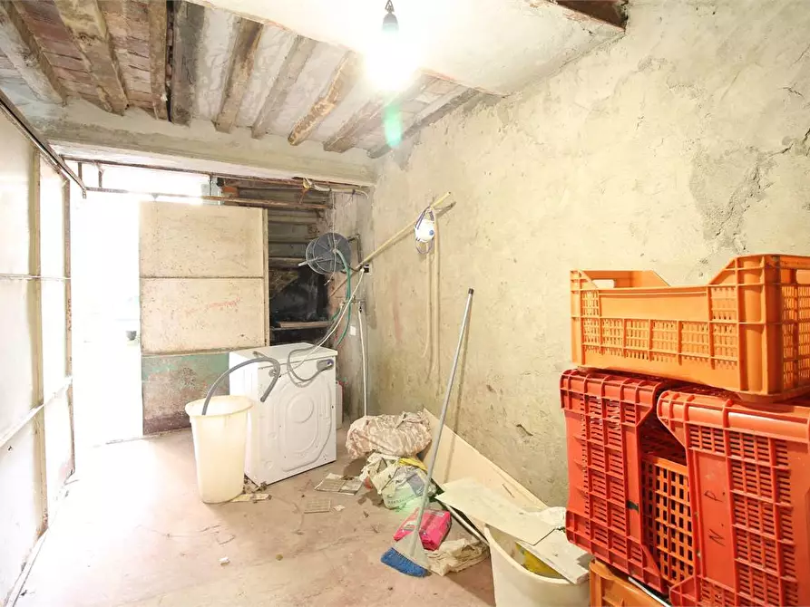 Immagine 18 di Appartamento in vendita  a Buti