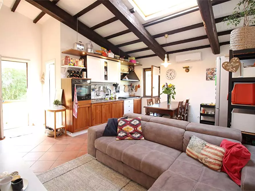 Immagine 43 di Porzione di casa in vendita  a Vicopisano