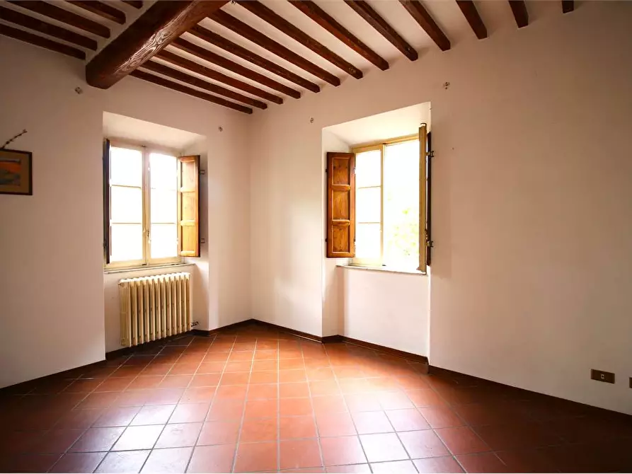Immagine 5 di Villa in vendita  a Capannori