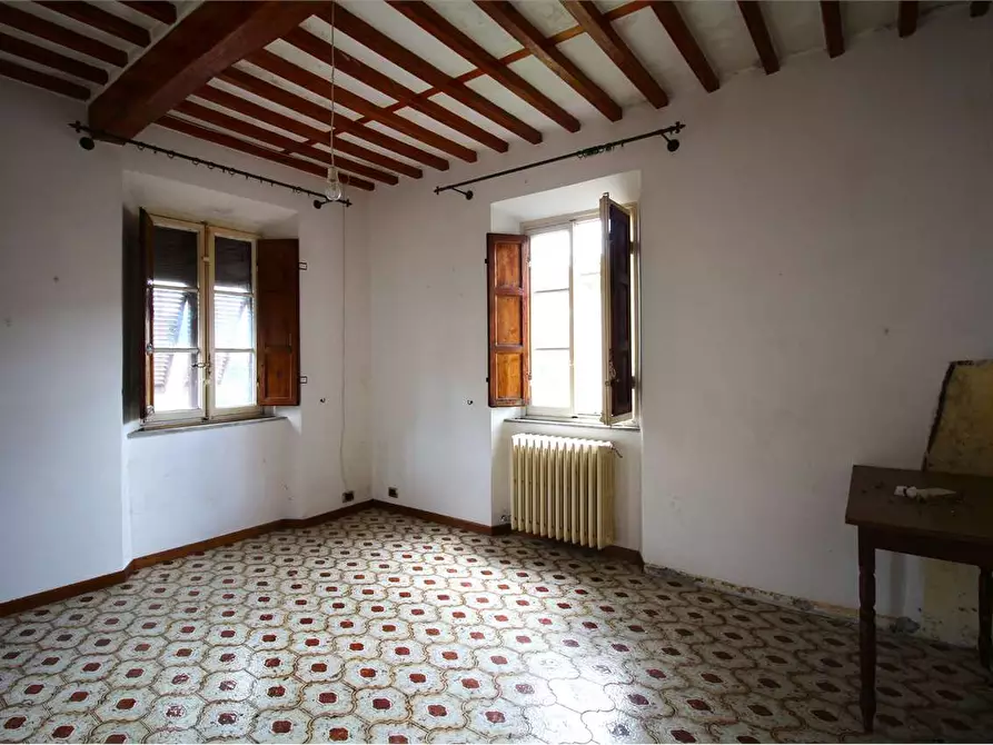 Immagine 20 di Villa in vendita  a Capannori