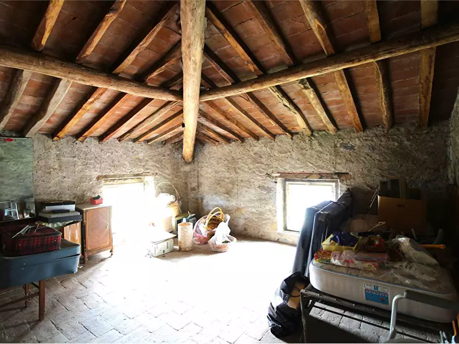 Immagine 24 di Villa in vendita  a Capannori