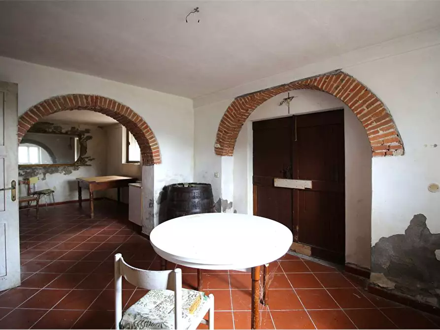 Immagine 27 di Villa in vendita  a Capannori