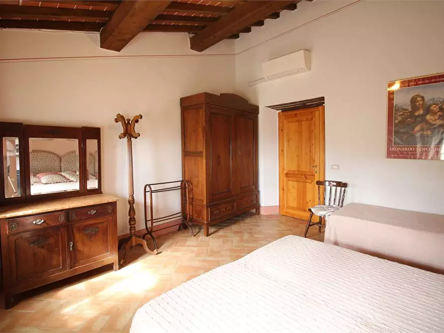 Immagine 41 di Casa colonica in vendita  a Buti