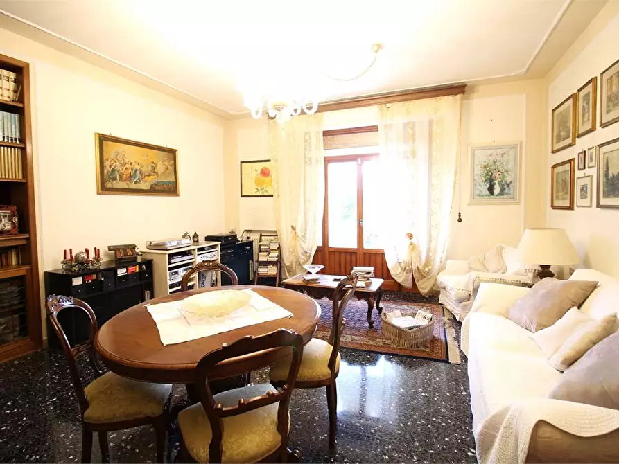 Immagine 2 di Villetta a schiera in vendita  a Pontedera