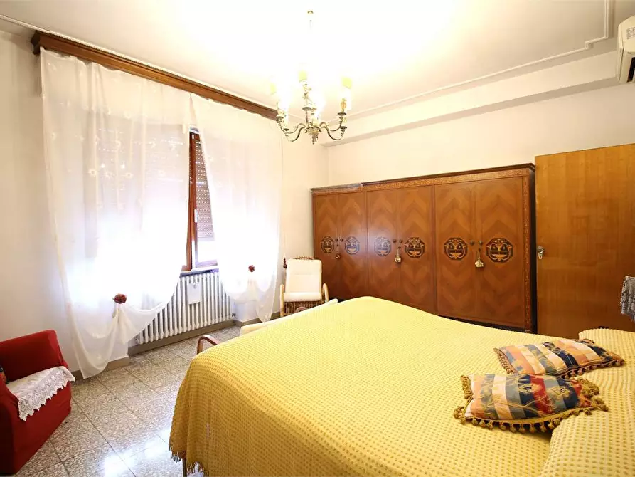 Immagine 16 di Villetta a schiera in vendita  a Pontedera