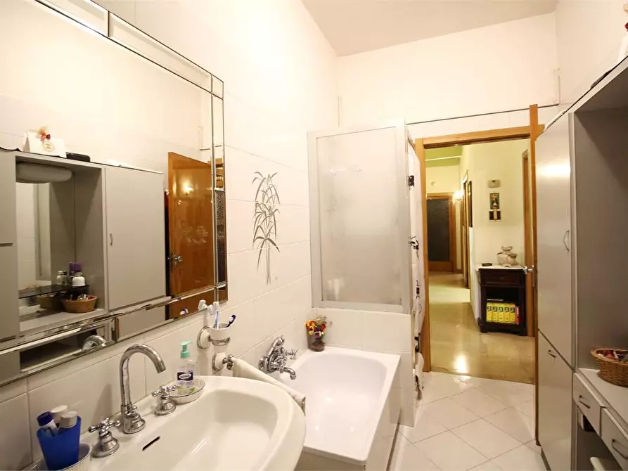 Immagine 19 di Villetta a schiera in vendita  a Pontedera