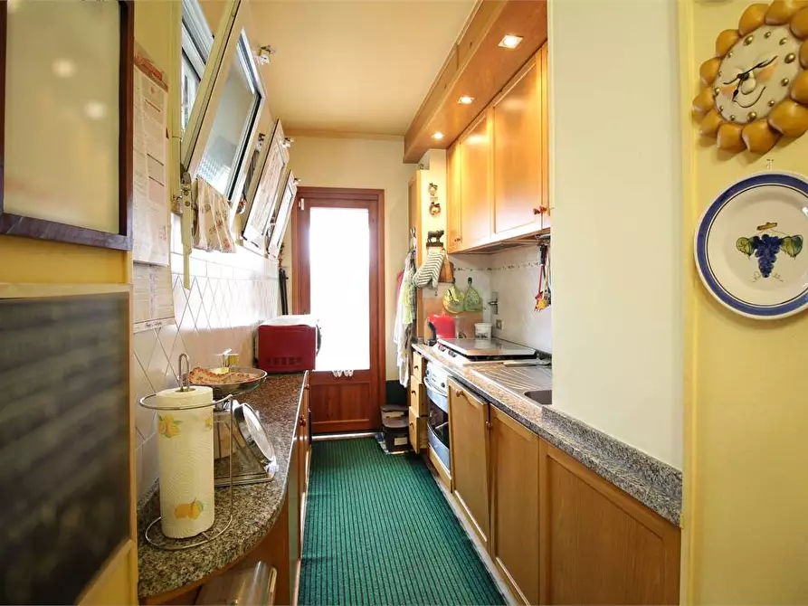 Immagine 22 di Villetta a schiera in vendita  a Pontedera