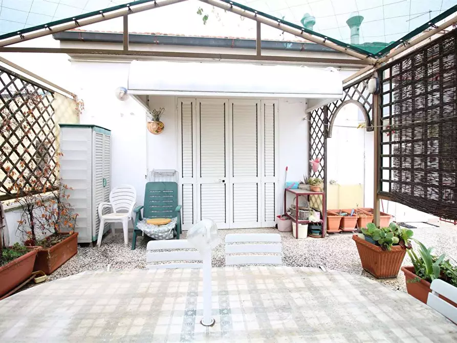 Immagine 25 di Villetta a schiera in vendita  a Pontedera