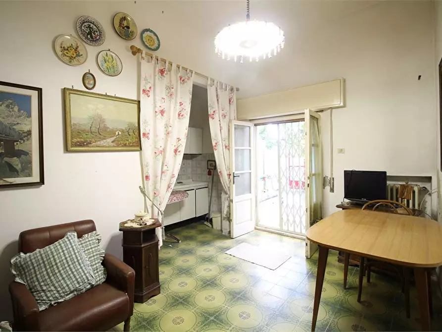 Immagine 28 di Villetta a schiera in vendita  a Pontedera