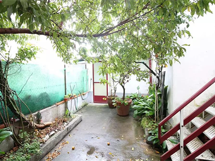 Immagine 32 di Villetta a schiera in vendita  a Pontedera