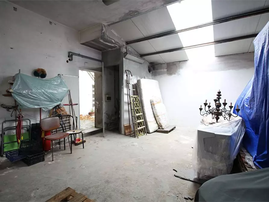 Immagine 40 di Villetta a schiera in vendita  a Pontedera