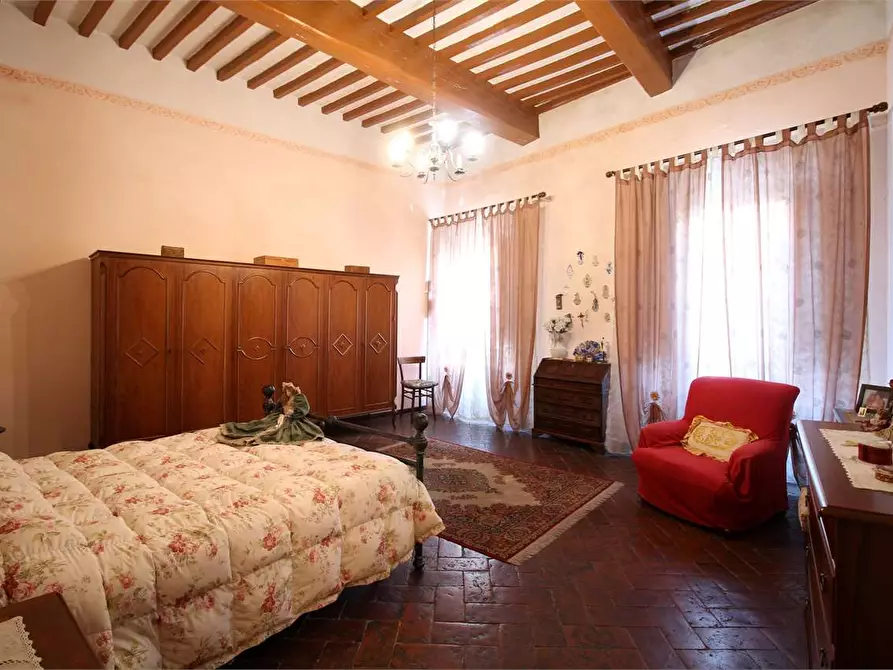 Immagine 11 di Appartamento in vendita  a Buti