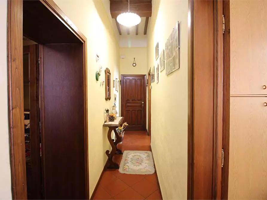 Immagine 22 di Appartamento in vendita  a Buti