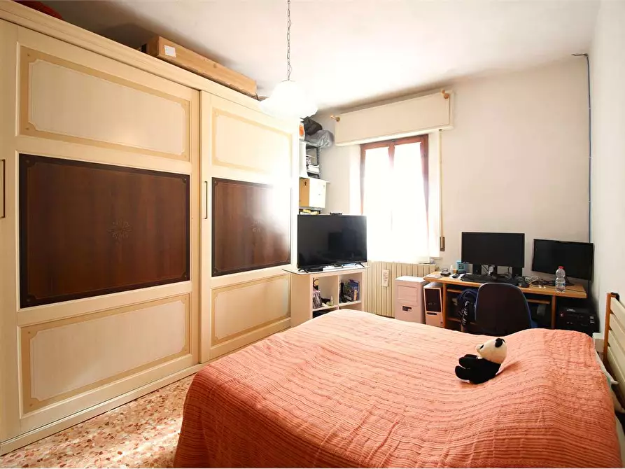 Immagine 21 di Casa indipendente in vendita  a Santa Maria A Monte