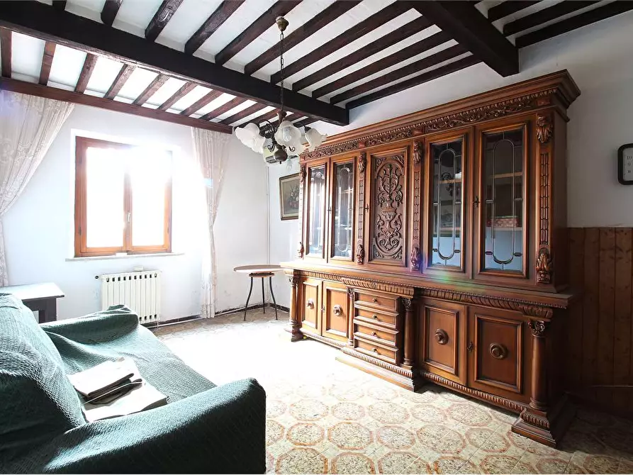 Immagine 3 di Porzione di casa in vendita  a Buti