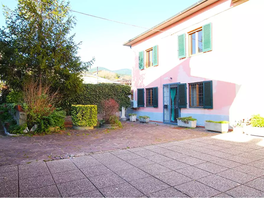 Immagine 15 di Porzione di casa in vendita  a Buti