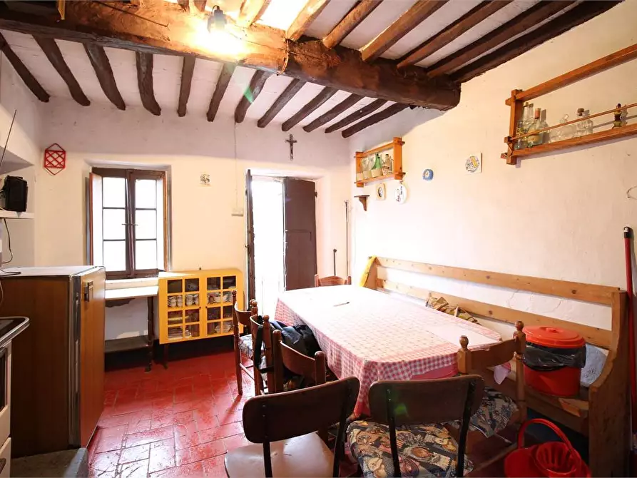 Immagine 3 di Porzione di casa in vendita  a Capannori