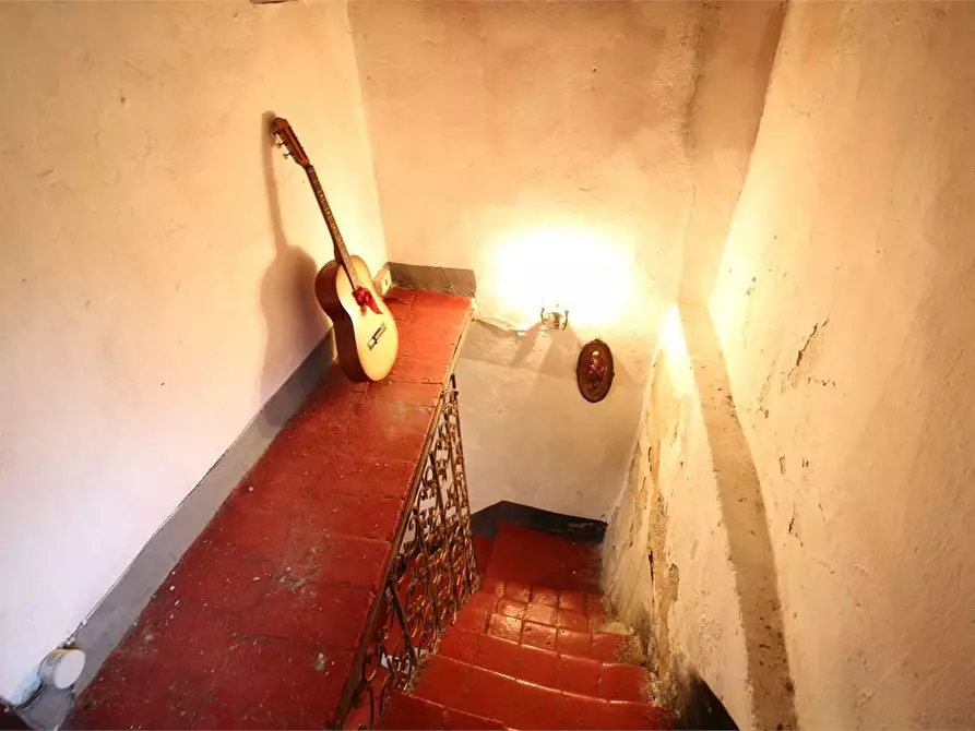 Immagine 11 di Porzione di casa in vendita  a Capannori