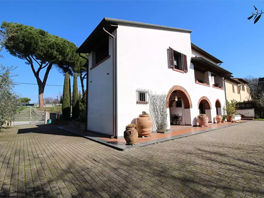 Immagine 5 di Casa bifamiliare in vendita  a Calcinaia