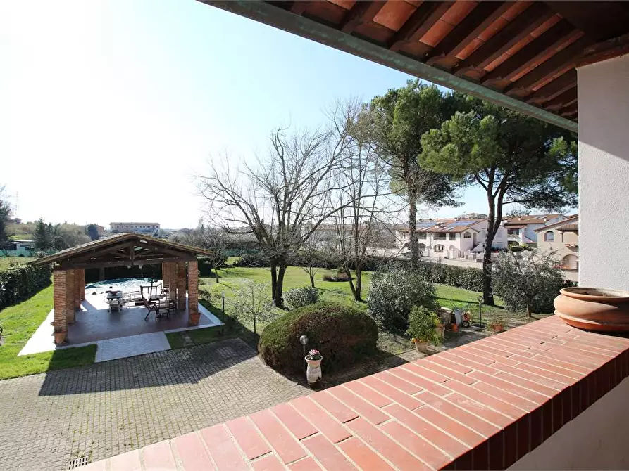 Immagine 9 di Casa bifamiliare in vendita  a Calcinaia