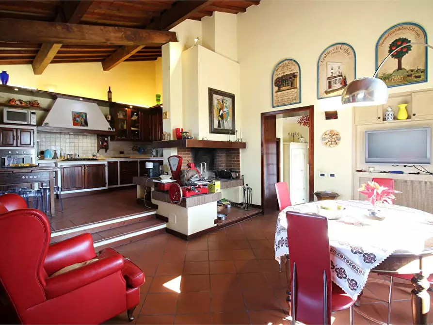 Immagine 11 di Casa bifamiliare in vendita  a Calcinaia