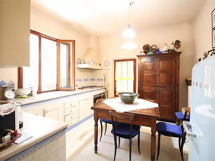 Immagine 4 di Casa indipendente in vendita  a Buti