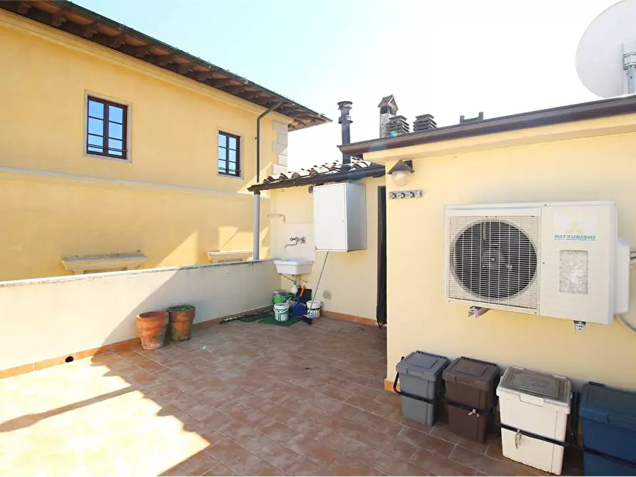 Immagine 2 di Appartamento in vendita  a Santa Maria A Monte