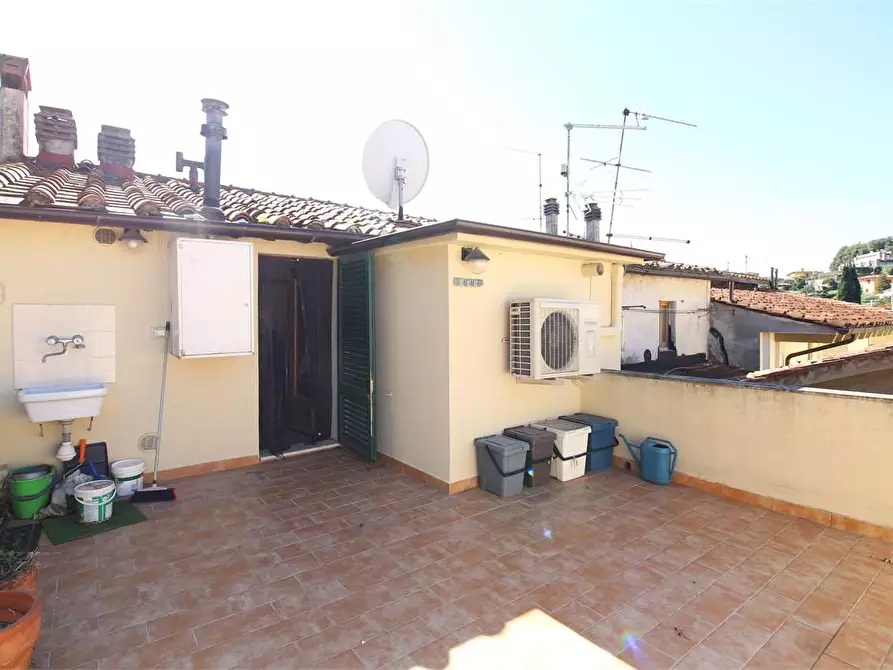 Immagine 3 di Appartamento in vendita  a Santa Maria A Monte