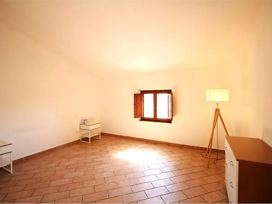 Immagine 9 di Appartamento in vendita  a Santa Maria A Monte