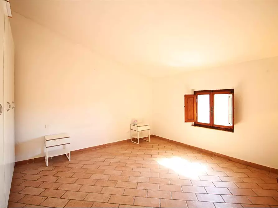 Immagine 10 di Appartamento in vendita  a Santa Maria A Monte