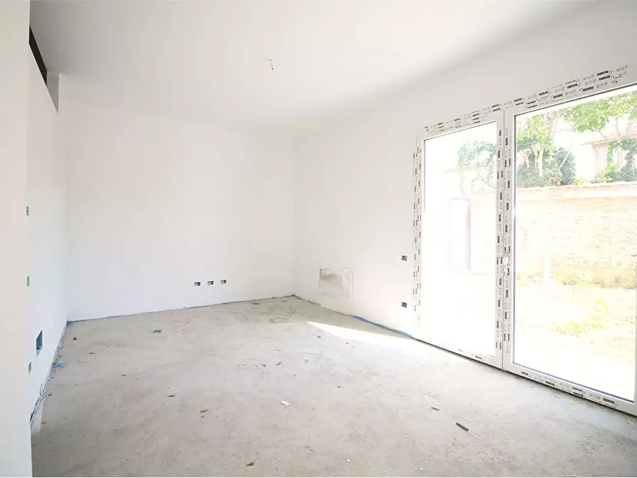 Immagine 8 di Villetta a schiera in vendita  a Bientina