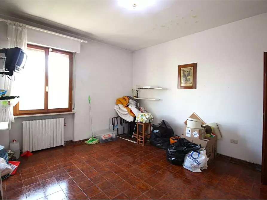 Immagine 11 di Appartamento in vendita  a Bientina