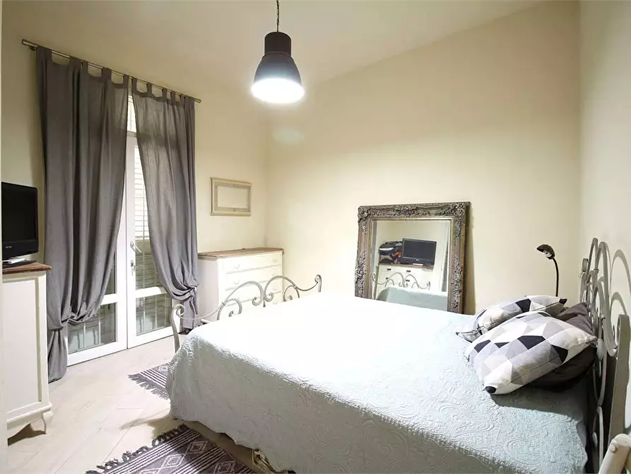 Immagine 21 di Villa in vendita  a Vicopisano