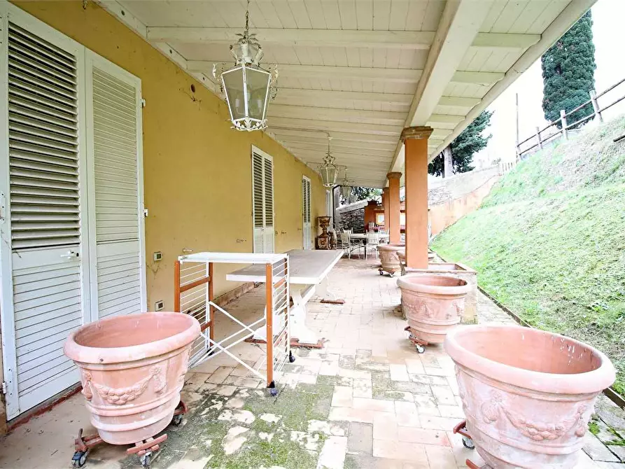 Immagine 31 di Villa in vendita  a Vicopisano