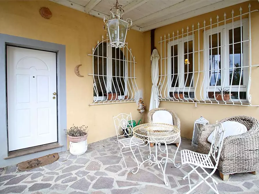 Immagine 32 di Villa in vendita  a Vicopisano