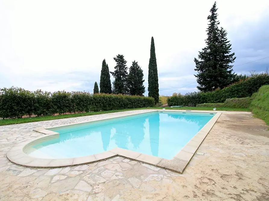 Immagine 37 di Villa in vendita  a Vicopisano