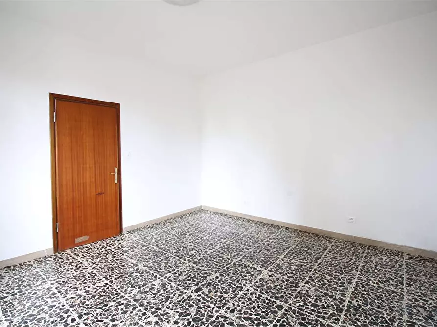 Immagine 14 di Casa indipendente in vendita  a Bientina