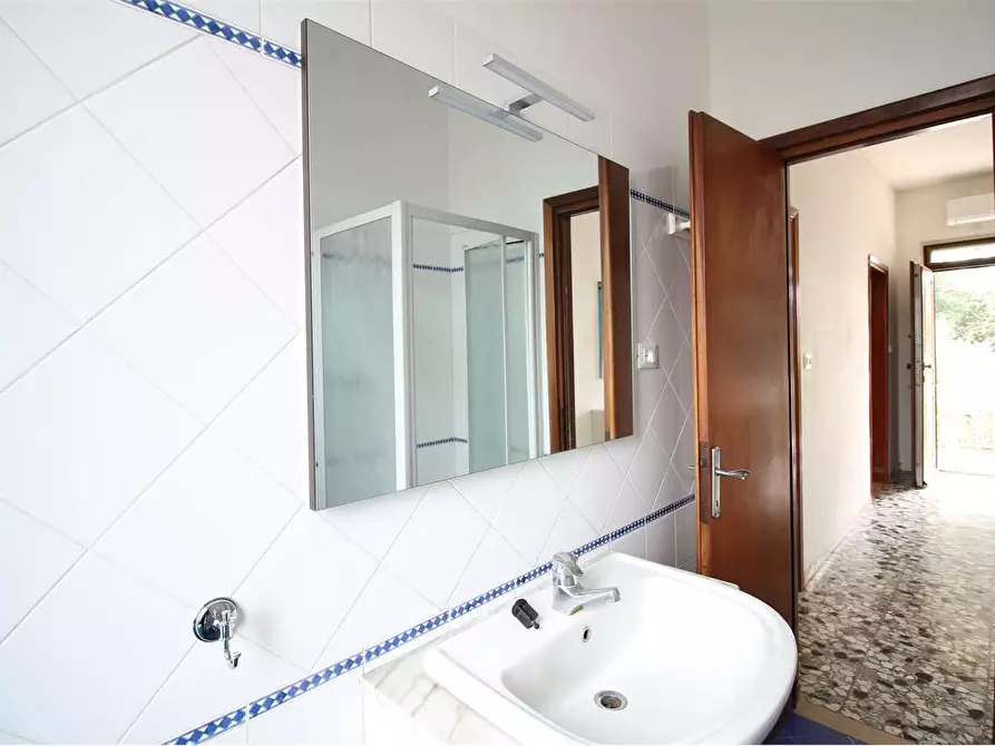 Immagine 27 di Casa indipendente in vendita  a Bientina