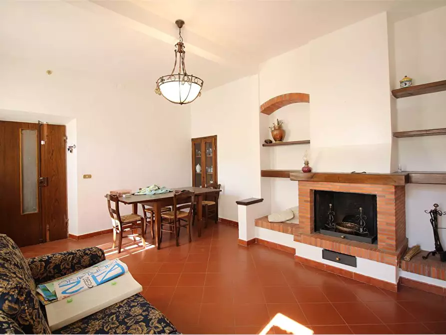 Immagine 1 di Appartamento in vendita  a Buti