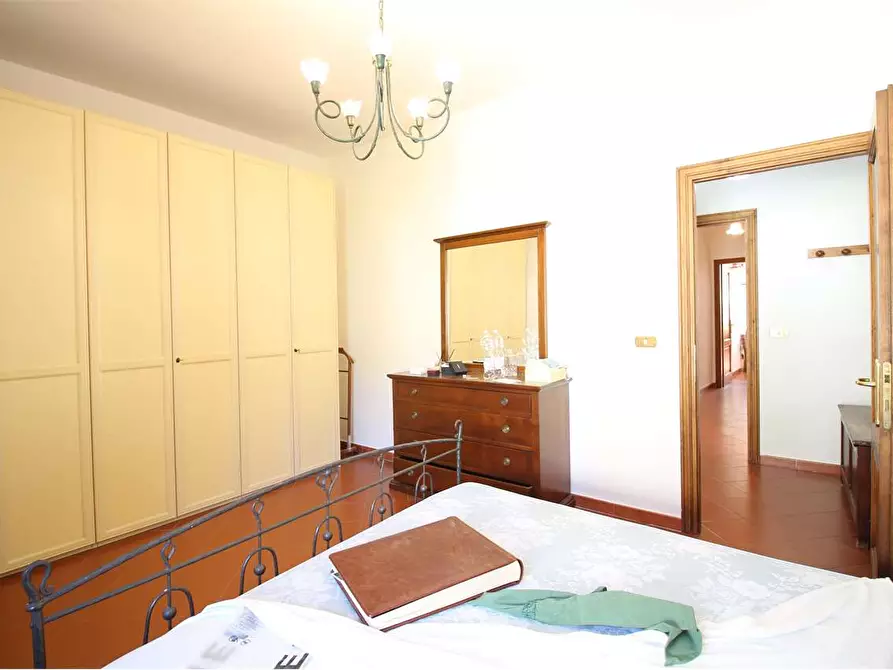 Immagine 10 di Appartamento in vendita  a Buti
