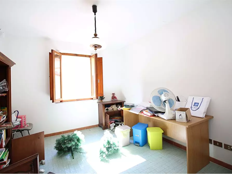 Immagine 20 di Appartamento in vendita  a Buti