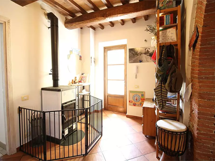Immagine 16 di Casa colonica in vendita  a Buti