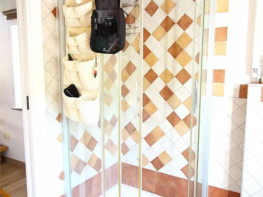 Immagine 30 di Casa colonica in vendita  a Buti